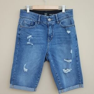 NY&C Curvy Sculpting High Rise Bermuda Shorts - Size 10 - NWT